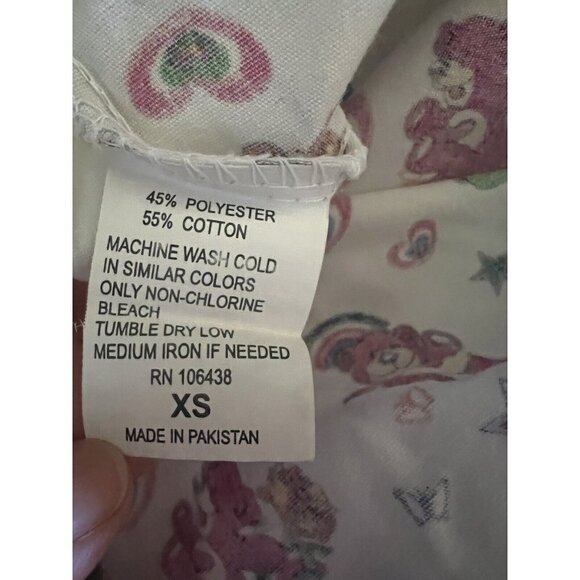 Lot of 2 Nickelodeon Spongebob Squarepants Scrub Tops Shirt Medium Pockets USA - Picture 10 of 10